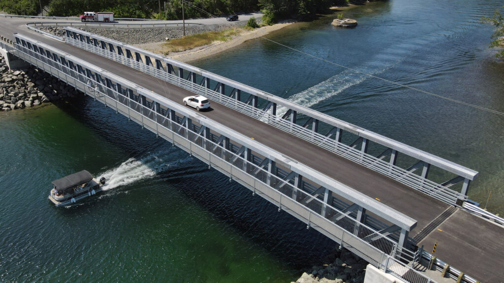 Modular Bolted Truss Bridge across Mira River
