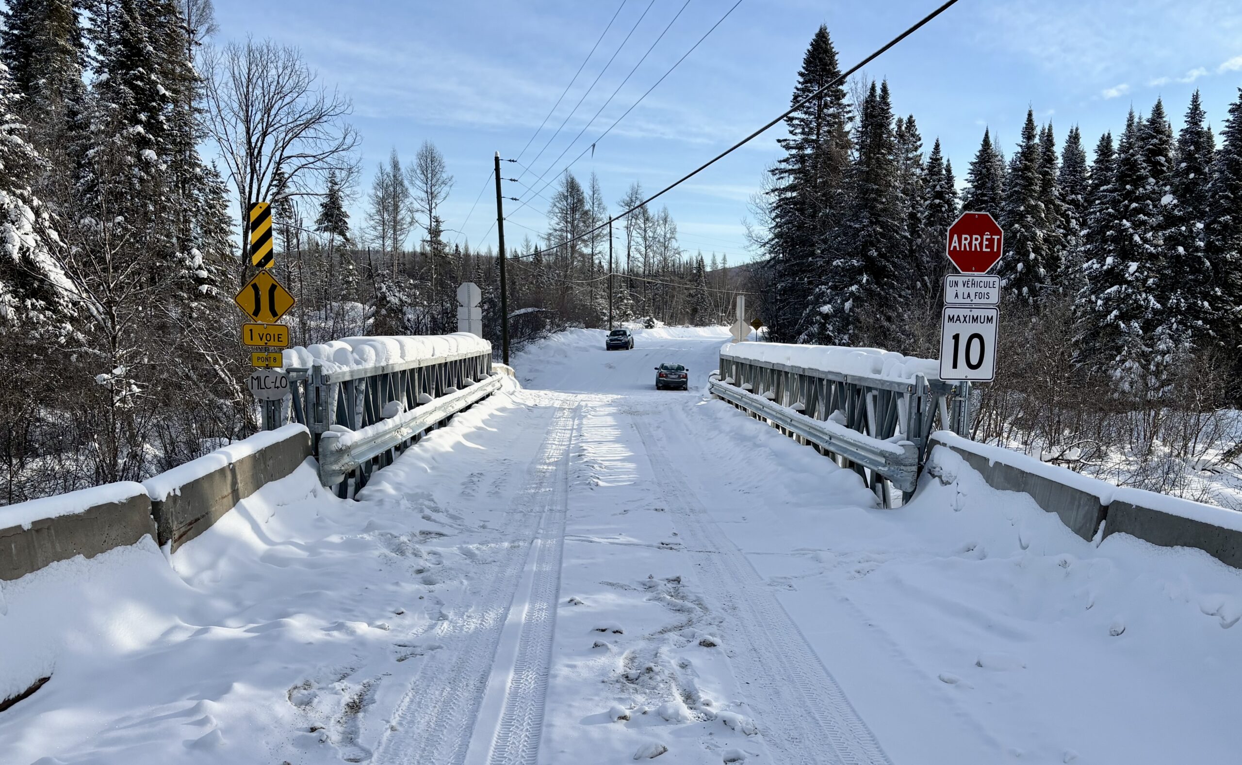 Front view of completed Algonquin R800 Modular Panel Bridge in winter